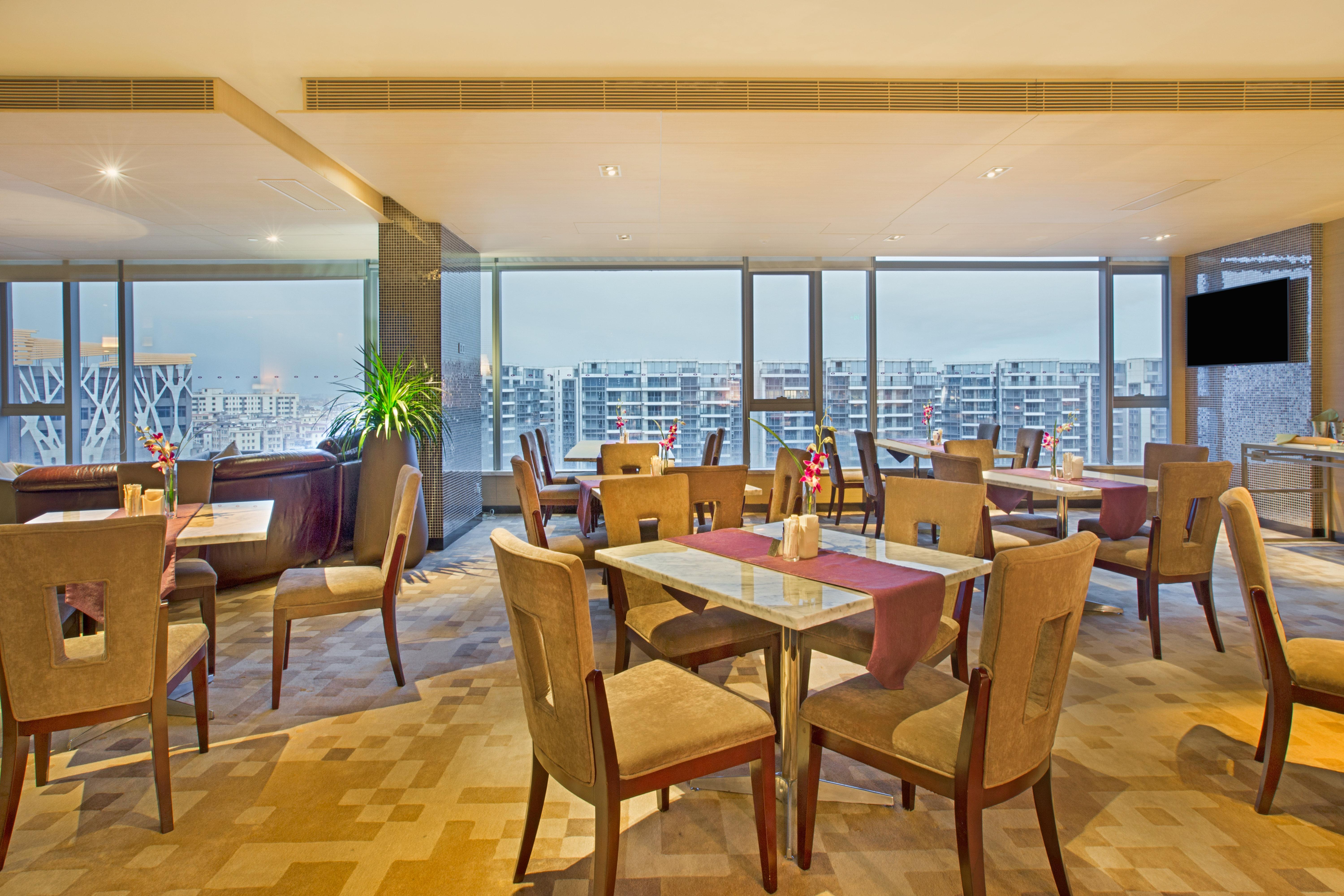 Crowne Plaza Guangzhou Huadu By Ihg - Free Shuttle Bus Between Hotel To Exhibition Center During Canton Fair Экстерьер фото