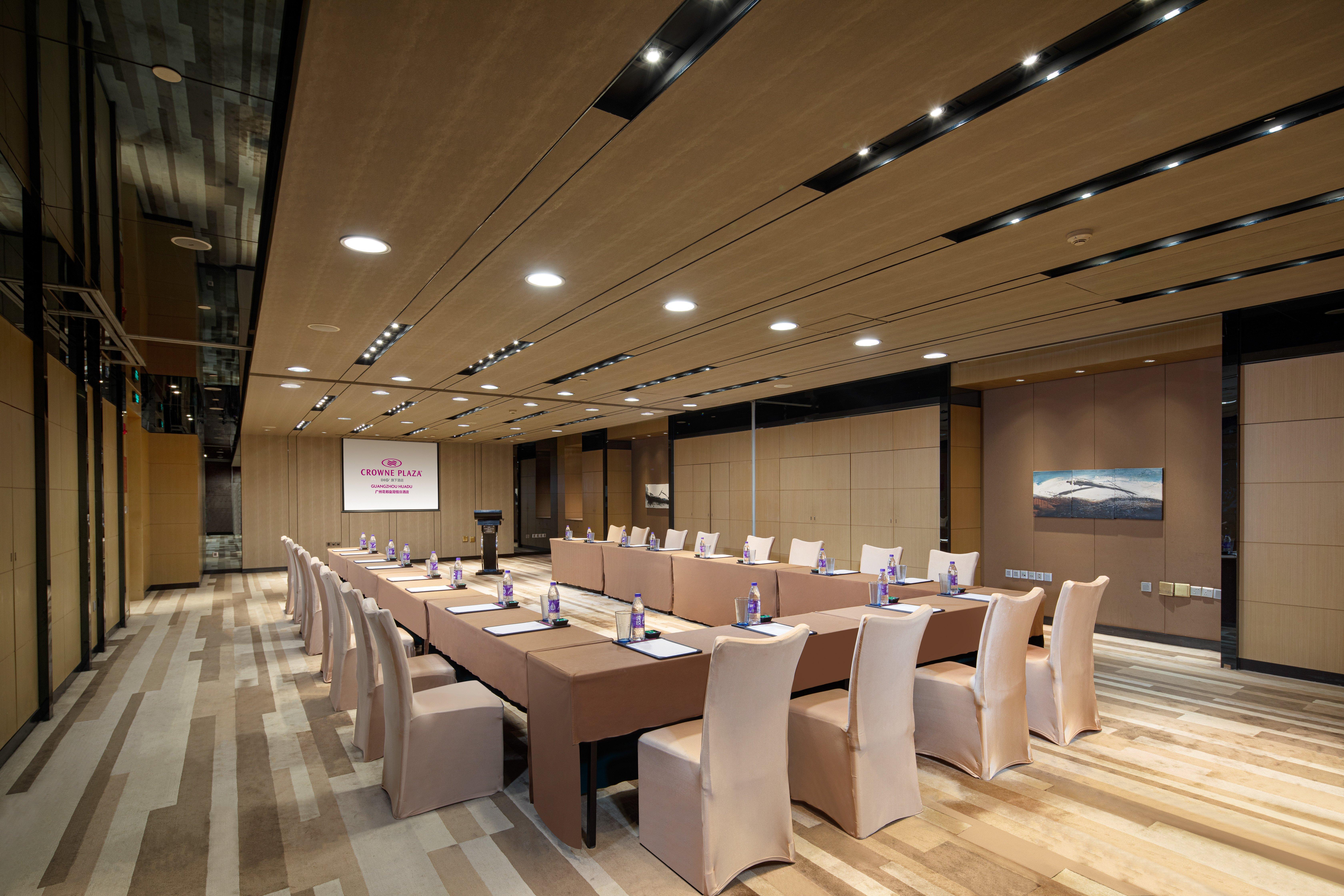Crowne Plaza Guangzhou Huadu By Ihg - Free Shuttle Bus Between Hotel To Exhibition Center During Canton Fair Экстерьер фото