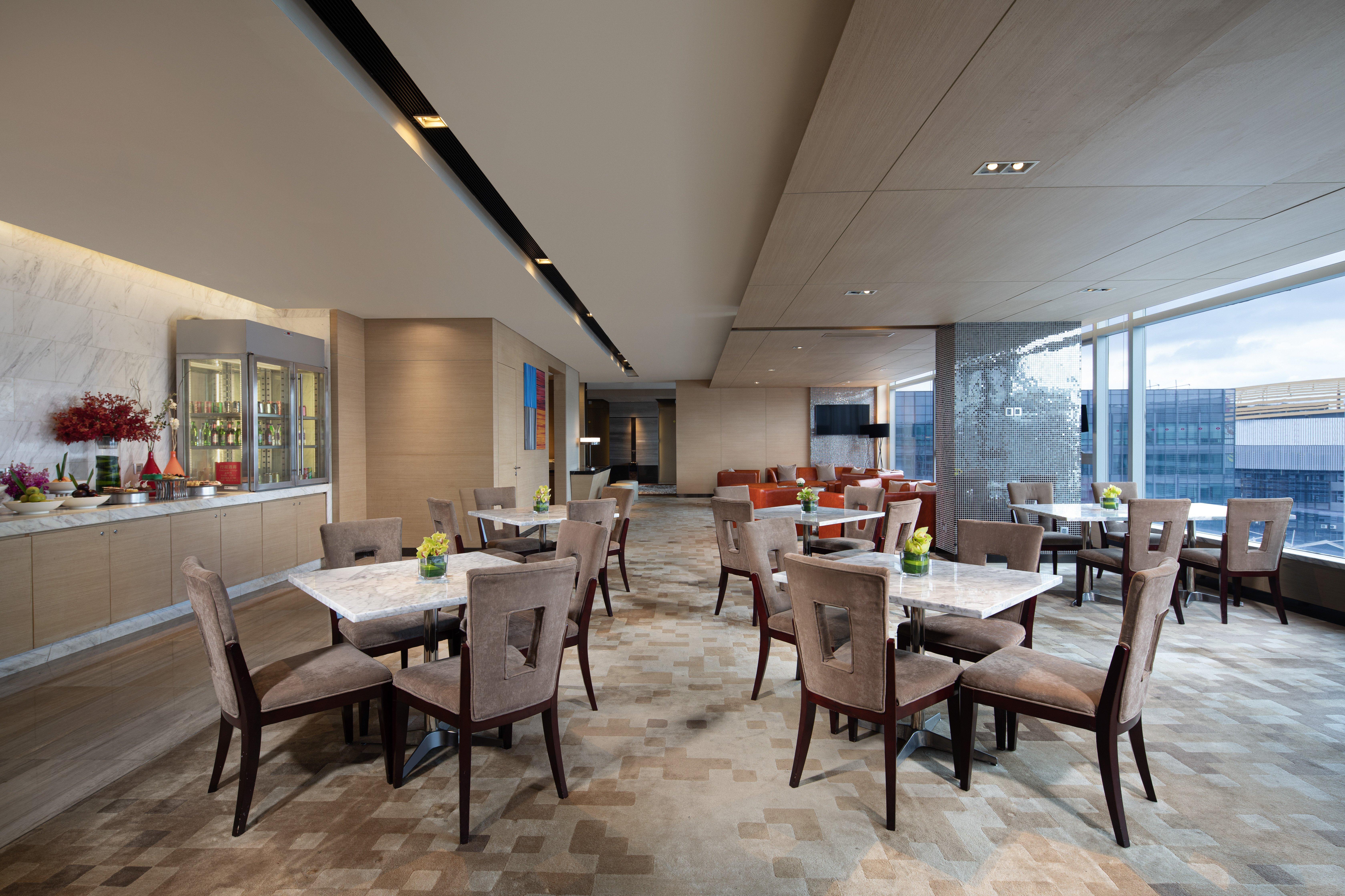Crowne Plaza Guangzhou Huadu By Ihg - Free Shuttle Bus Between Hotel To Exhibition Center During Canton Fair Экстерьер фото